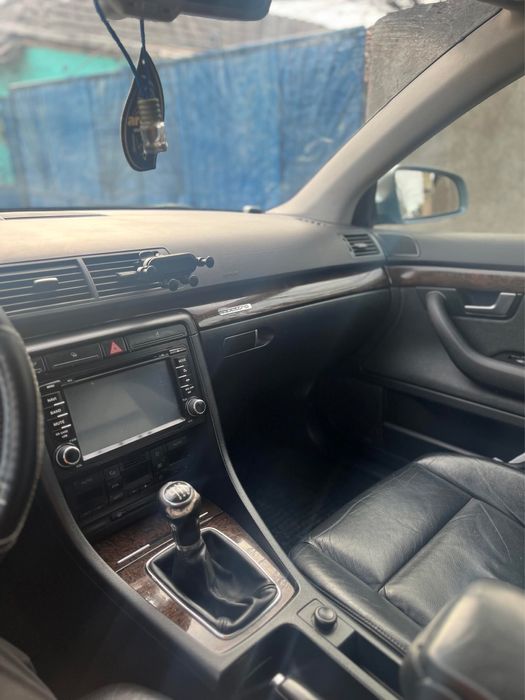 Vand audi a4 B7 masina arata foarte bine