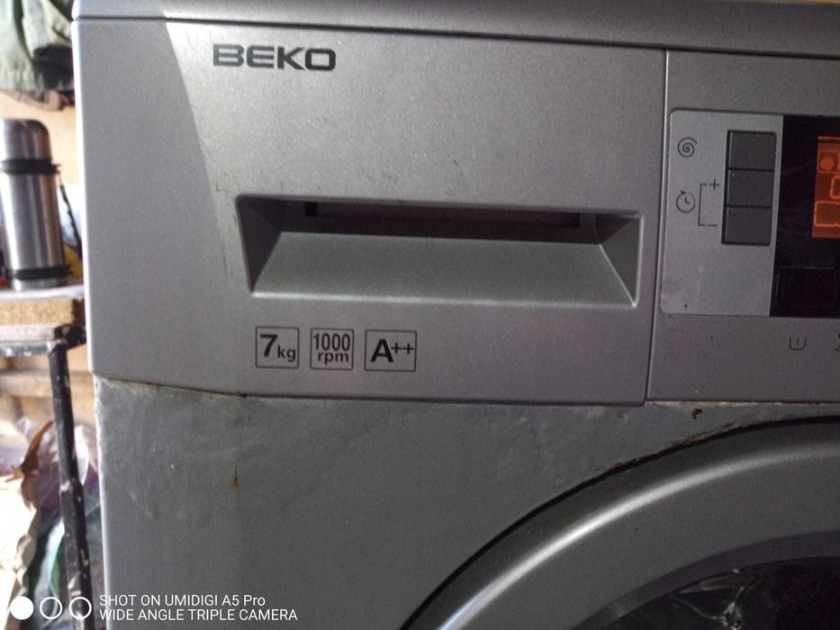 Mașina de spalat rufe automată Beko