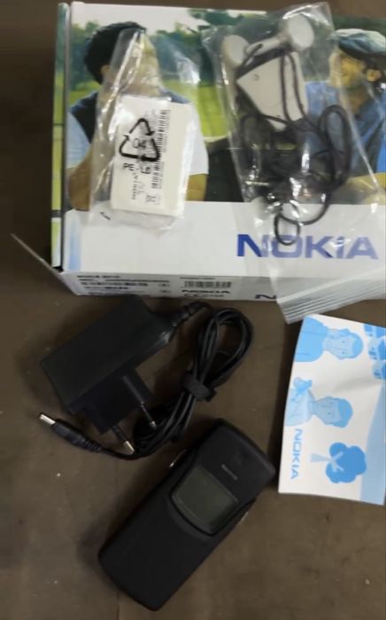 Продам Nokia 8910