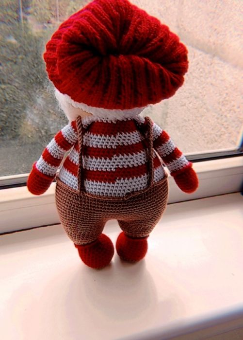 Вязаная игрушка самодельная