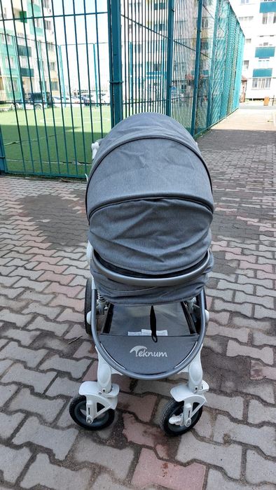 Коляска Teknum в отличном состоянии