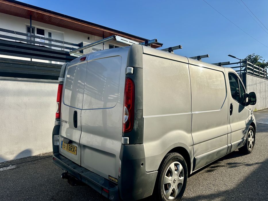 RENAULT Trafic 2011 — imagine 3