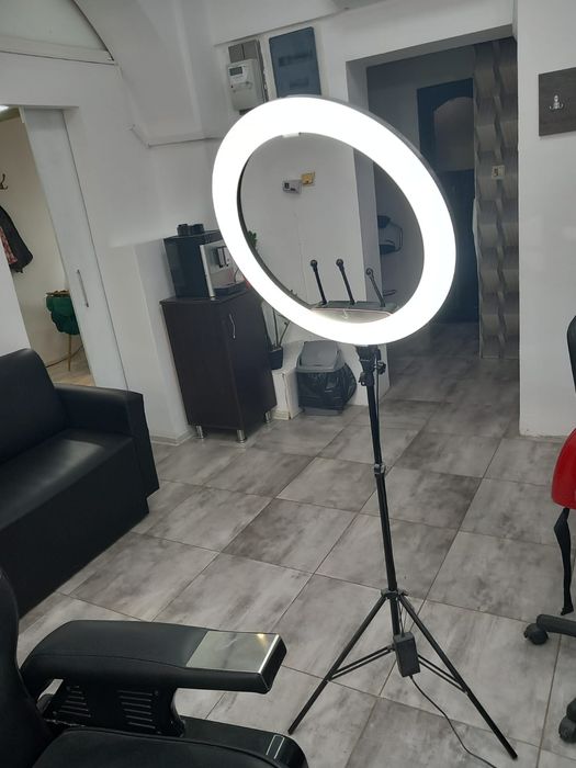 2 x Ring Light Profesional LJJ-22 22" (56 cm) + 2 Trepiede + Telecomenzi + Alimentatoare