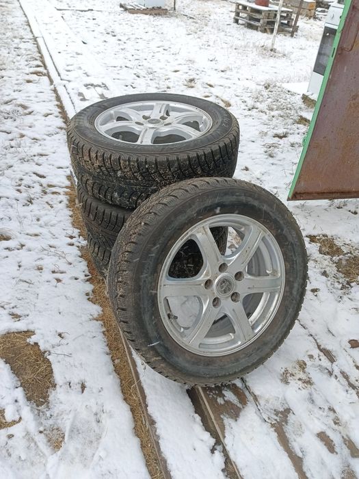 Продам зимние шины
