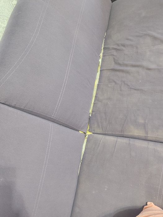 Отдаю фиолетовый диван