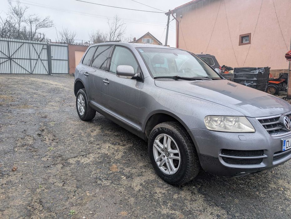 Dezmembrez(vând)VW touareg 2.5 TDi an 2004