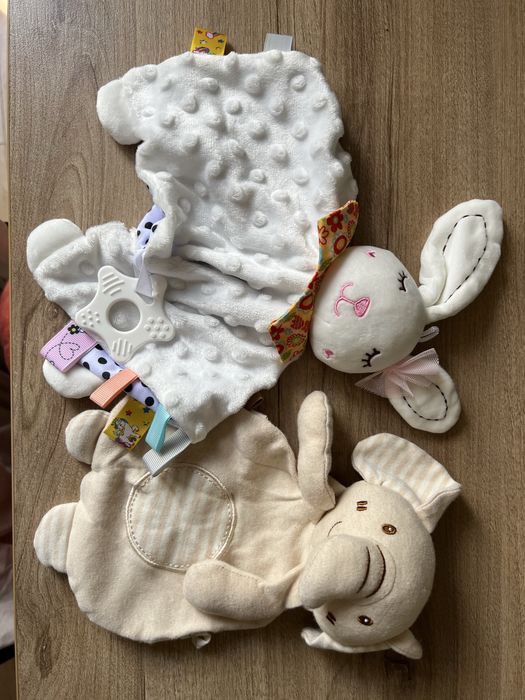 Бебешки плюшени кърпички за гушкане