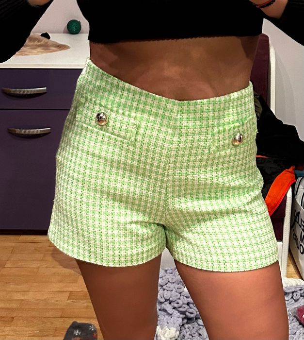 Къси панталони букле
