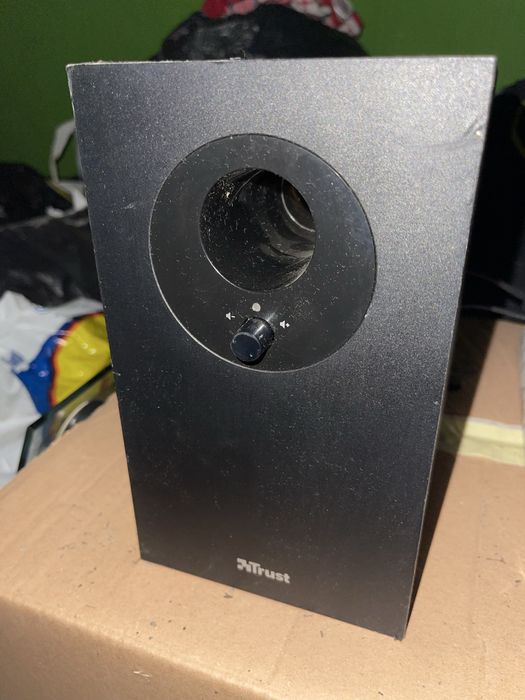 Subwoofer bass 50hz de la Trust