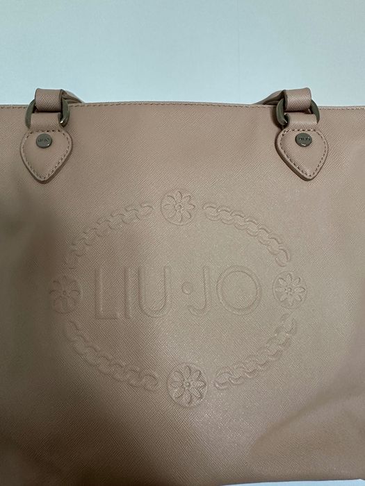 Чанти Liu Jo и Guess