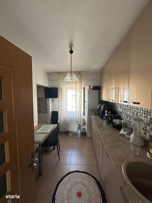 3 camere vedere panoramică - Casa de Cultură