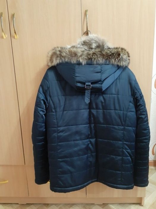 Продам зимнюю куртку