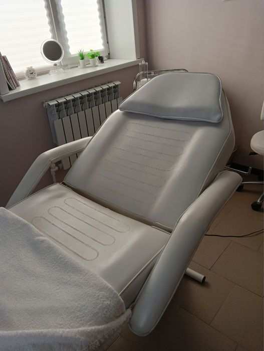 Кушетка косметолога
