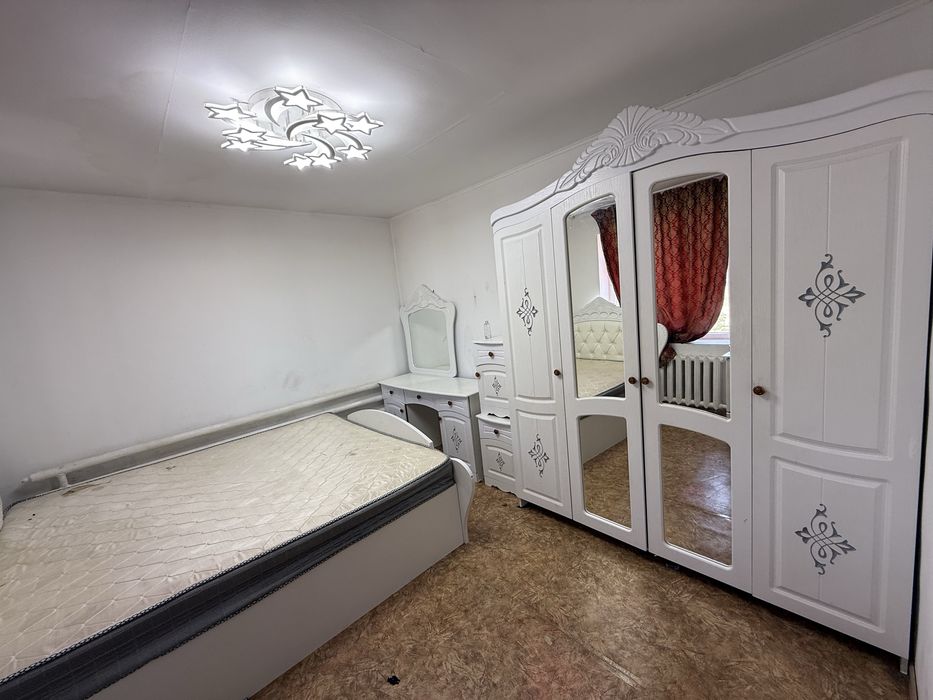 спальный гарнитур,тв смарт,холодильник