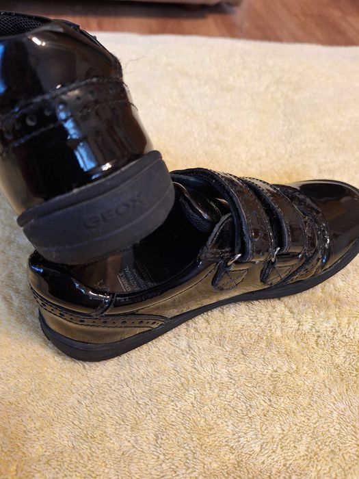 Pantofi Geox piele fetita nr 33