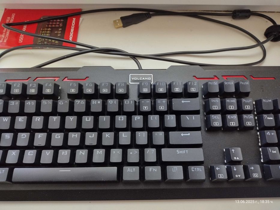Механична клавиатура Modecom Volcano Hammer RGB