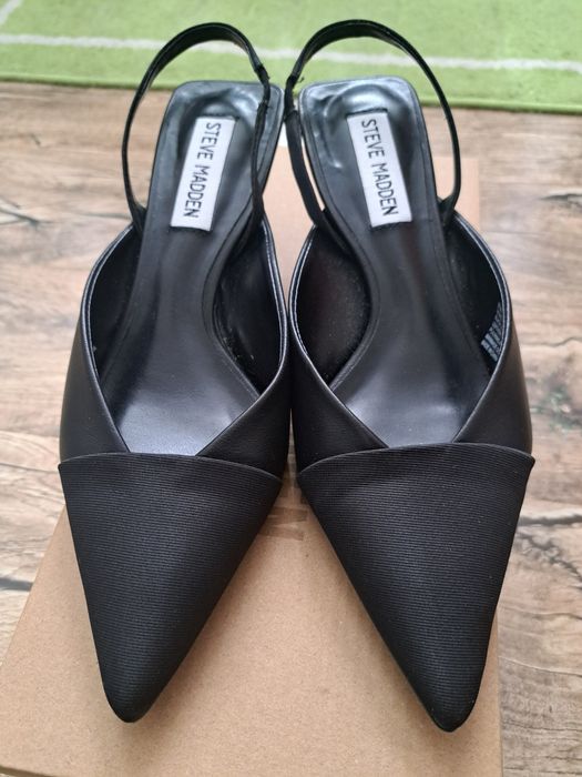 Sandale inchise in față STEVE MADDEN