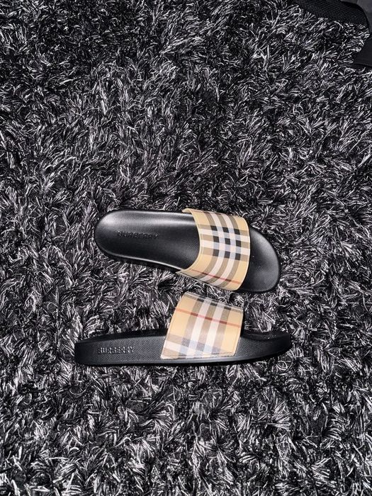 Slapi/papuci burberry