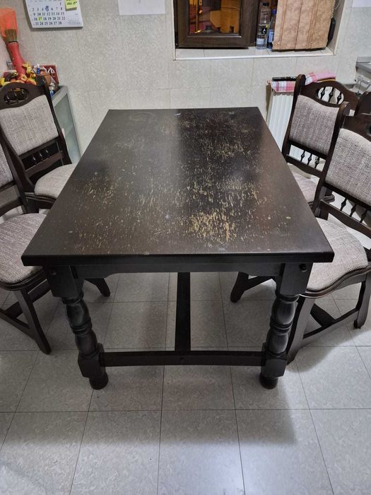 Set masa + 4 scaune din lemn masiv