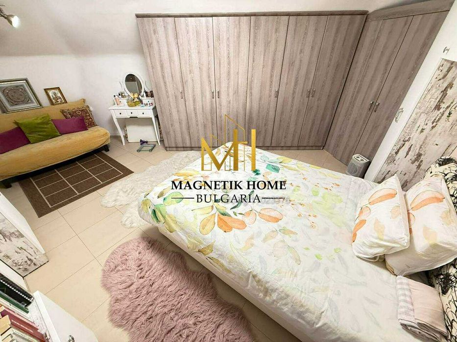 Дава се под наем Двустаен апартамент в Бургас, Център - 72 кв.м за 548.25 € - Снимка #2