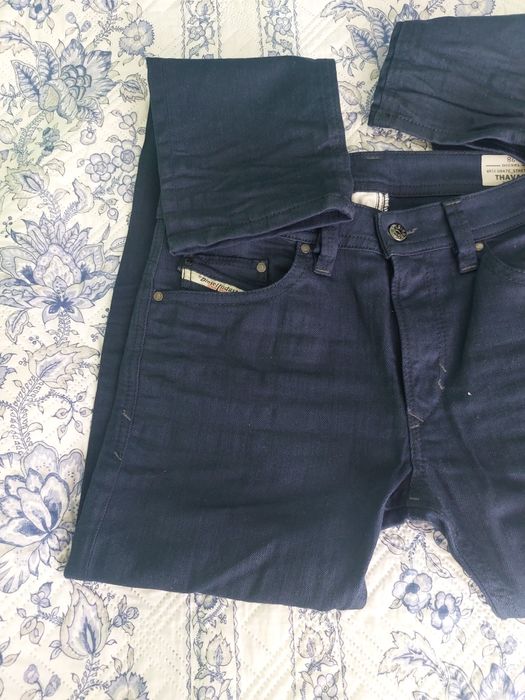 Jeans Diesel , model Thavar, mărimea 28, noi