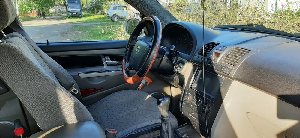 Автомобиль SSANG YONG