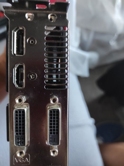Placa video GTX 770 POSEIDON pentru piese..