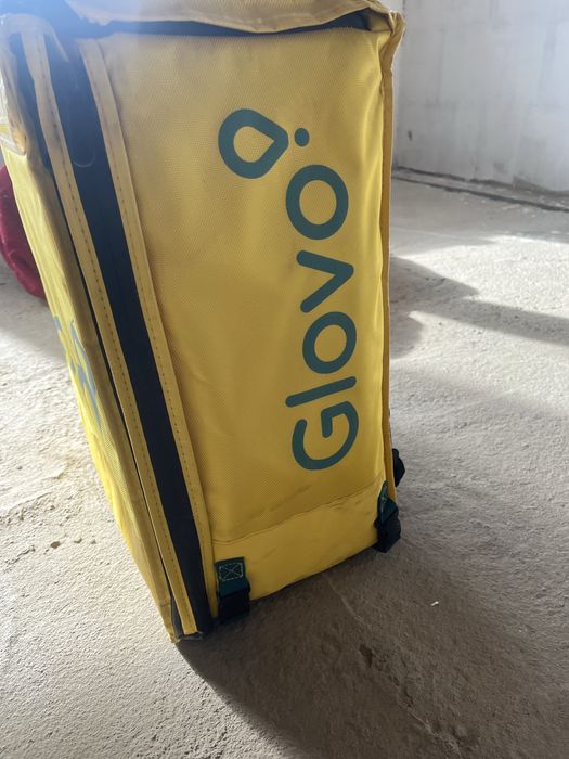 Glovo- термосөмкесі