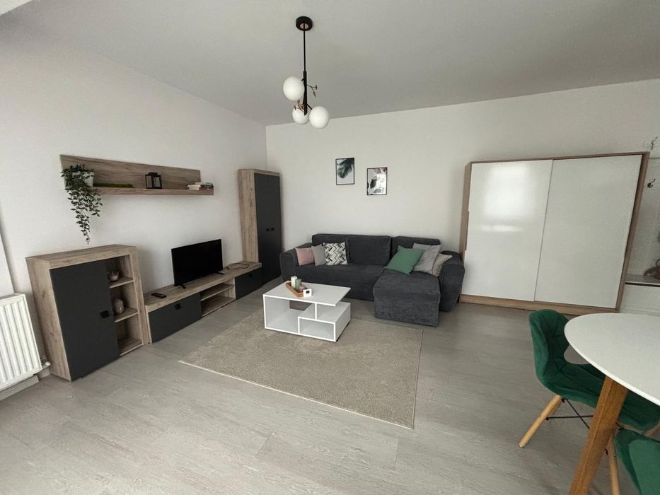 Închiriez apartament 2 camere Floresti, Terra, Șesul de Sus, parcare