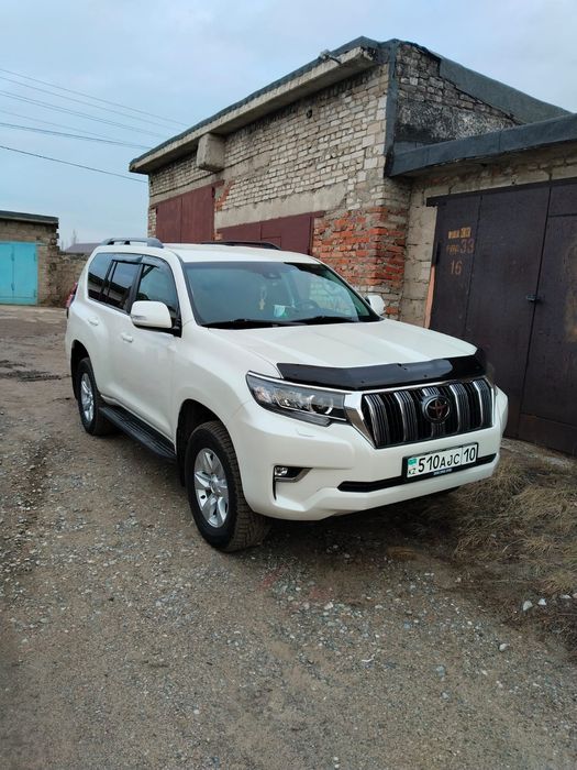 Тойота Прадо 2020 года