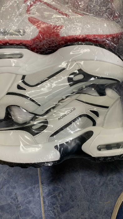 Дамски маратонки AONEGOLD