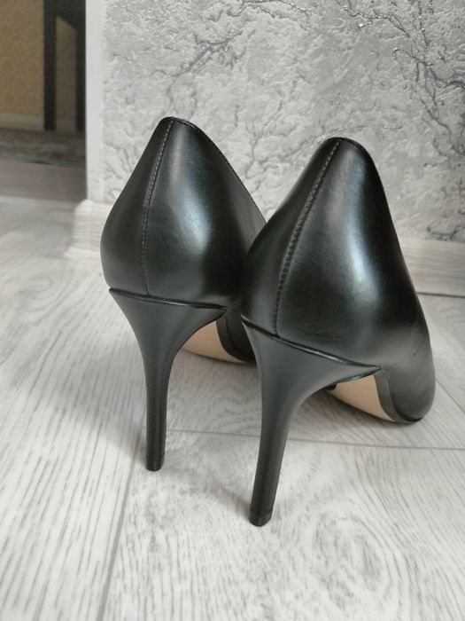 Натуральный кожаный туфли