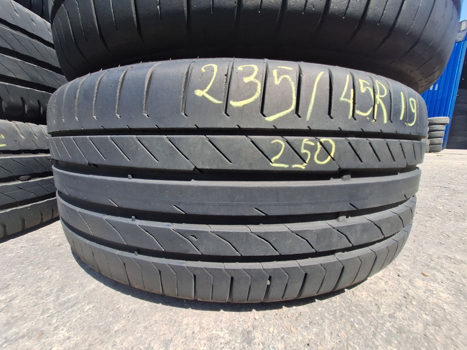 2 anvelope vara 235/45r19 Continental ssr rft  Montaj Gratuit