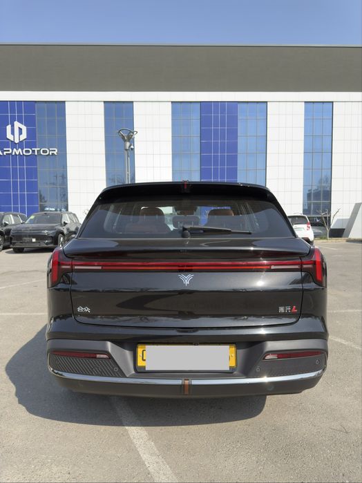 Neta L 2024 Eng full pzoitsyasi Qora kuzov apelsin ichki salon