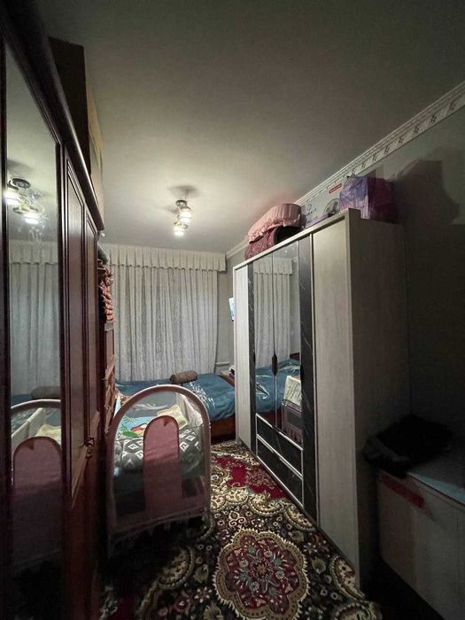 Алокада 5 хона 5 Етаж Квартира Сотилади !!