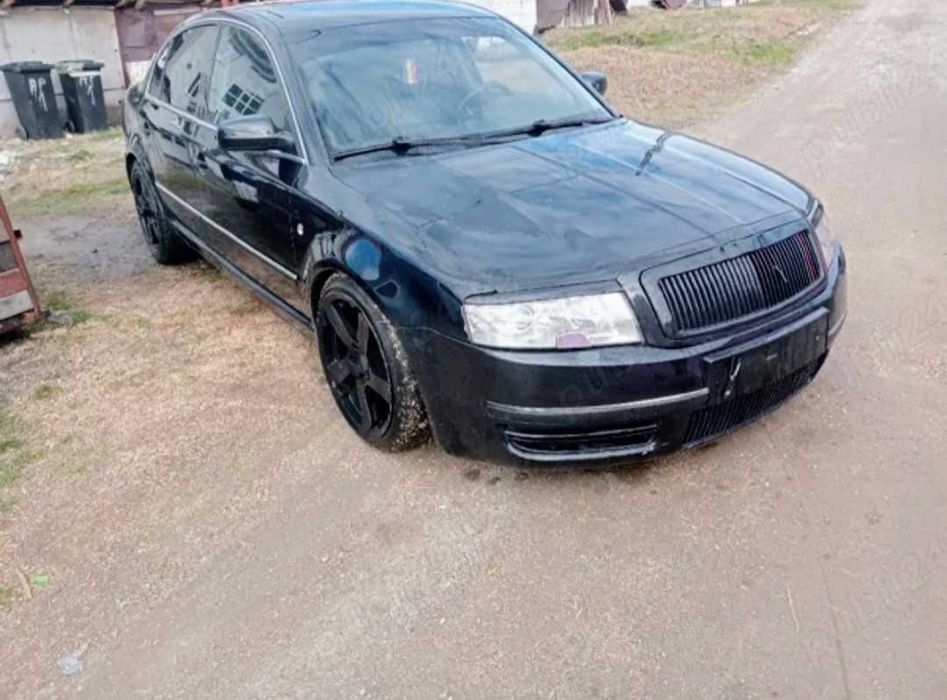 Vând mașină ieftin