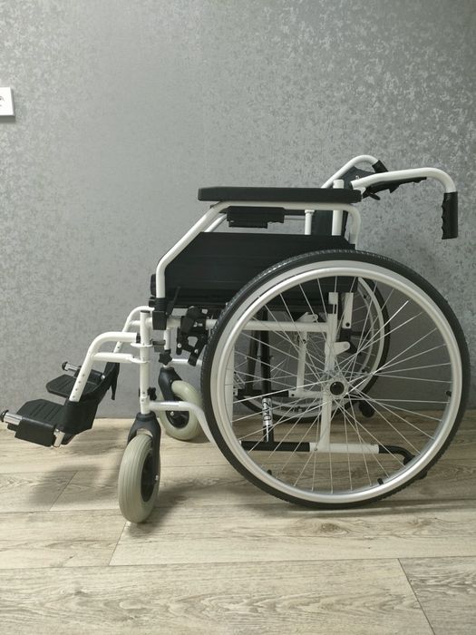 Инвалидная коляска 042 DOS ORTOPEDIA