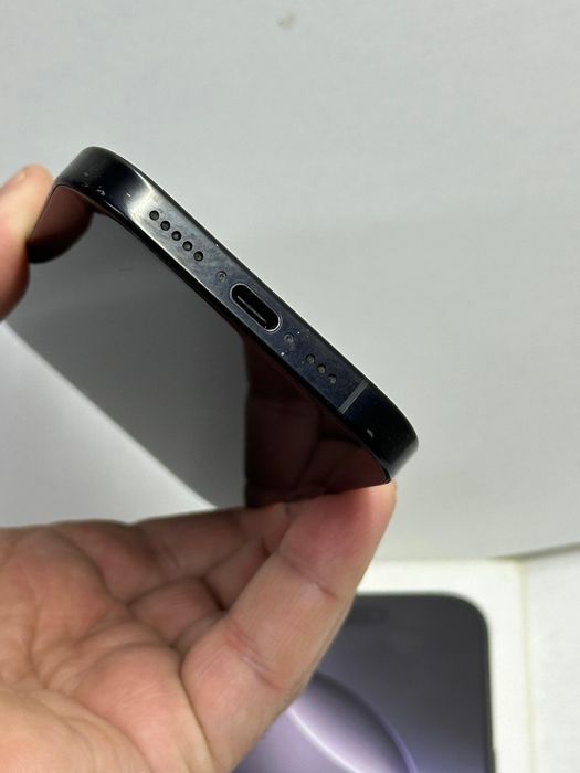 Продам Айфон 16 Про 128г