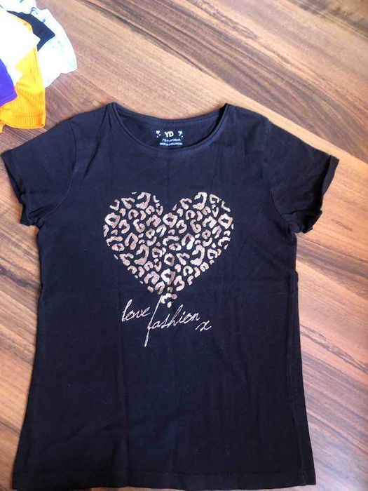 разпродажба на тениски