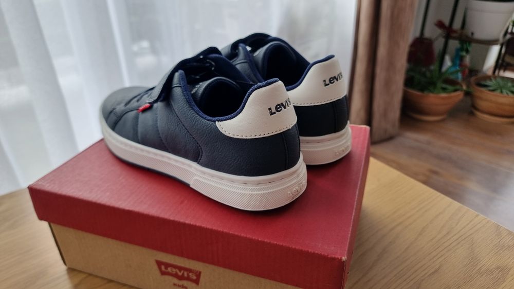 Adidasi copii Levi's