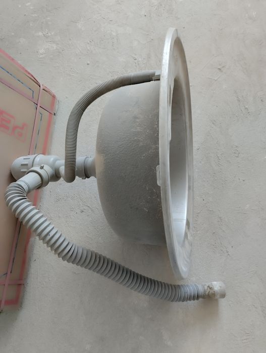 Раковина умывальник для мытья рук и другое.состоянте хорошее б.у