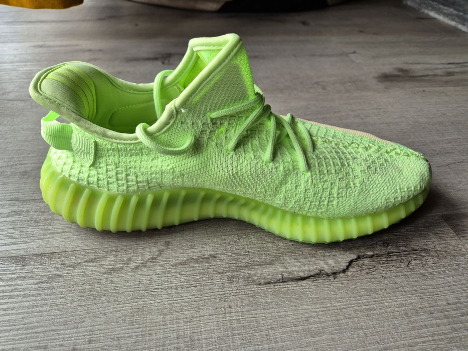 Adidas Yeezy Boost 350 V2 "Glow In The Dark"