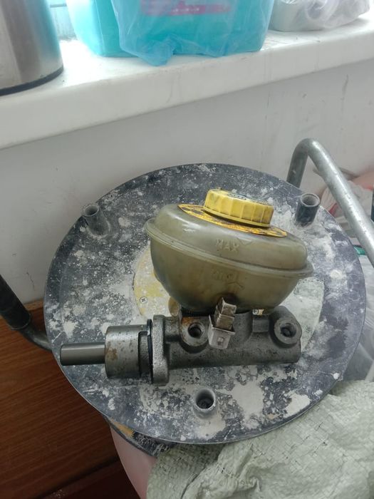 Запчасти на ауди80 б4