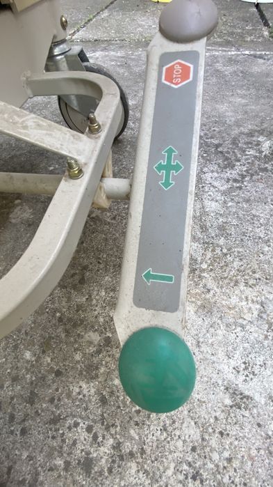 Pat de spital cu actionare electrica