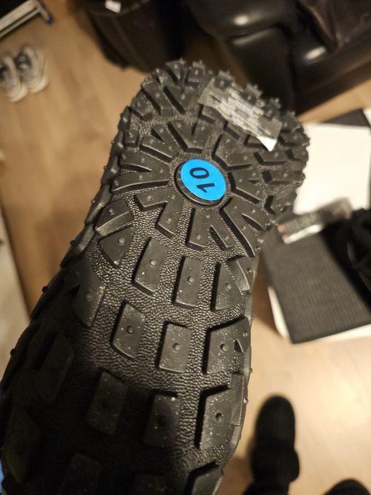 Cizmulita  noua bărbați UGG marimea 43