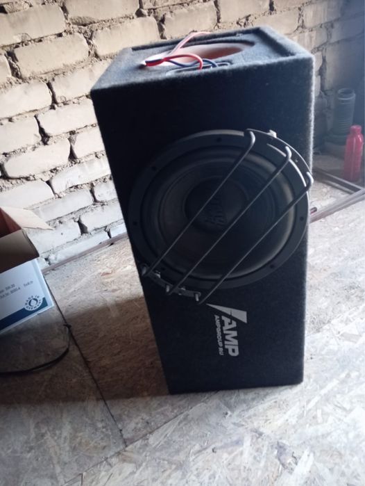 Продам саб в отличном состояние