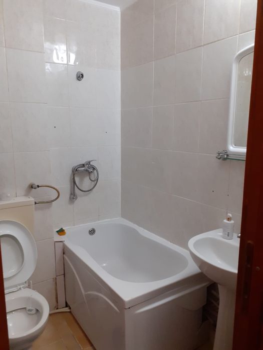Ofer spre închiriere garsonieră situată în zona Găvana – Bere, Pitești