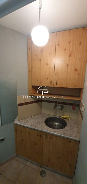 Дава се под наем Магазин в Бургас, Център - 20 кв.м за 229.5 € - Снимка #2