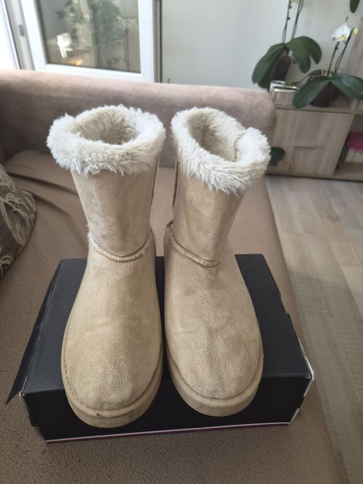 Готини ботушки тип UGG