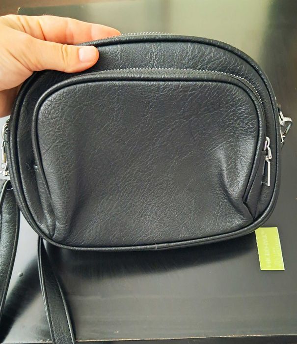 Gentuță tip borsetă,piele ecologică,nouă